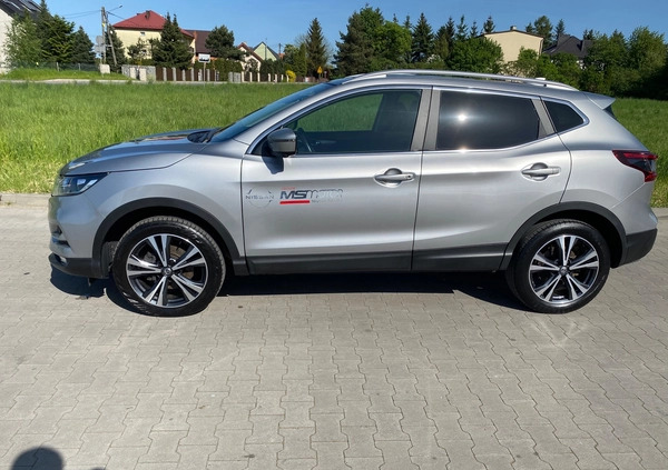 Nissan Qashqai cena 63900 przebieg: 93746, rok produkcji 2018 z Sława małe 301